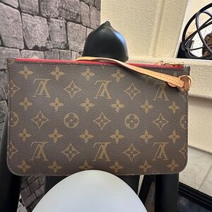 Louis Vuitton Neverfull Monogram Pouch Small Brown Canvas Very Good Condition